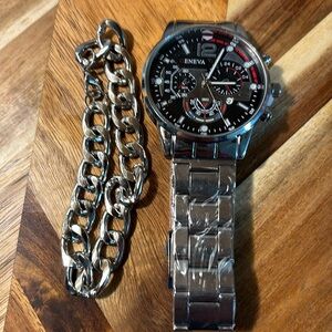 MENS GENEVA STAINLESS WATCH AND BRACELET.